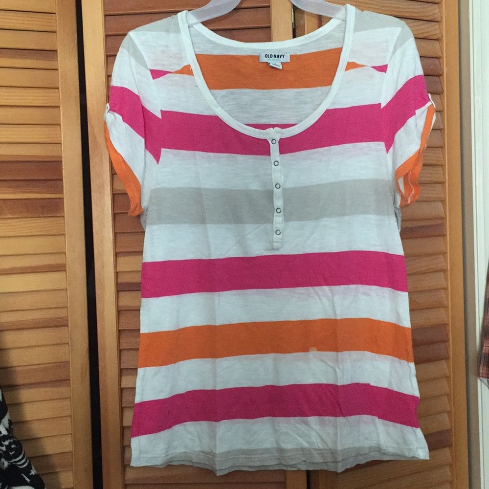 Old Navy T-shirt